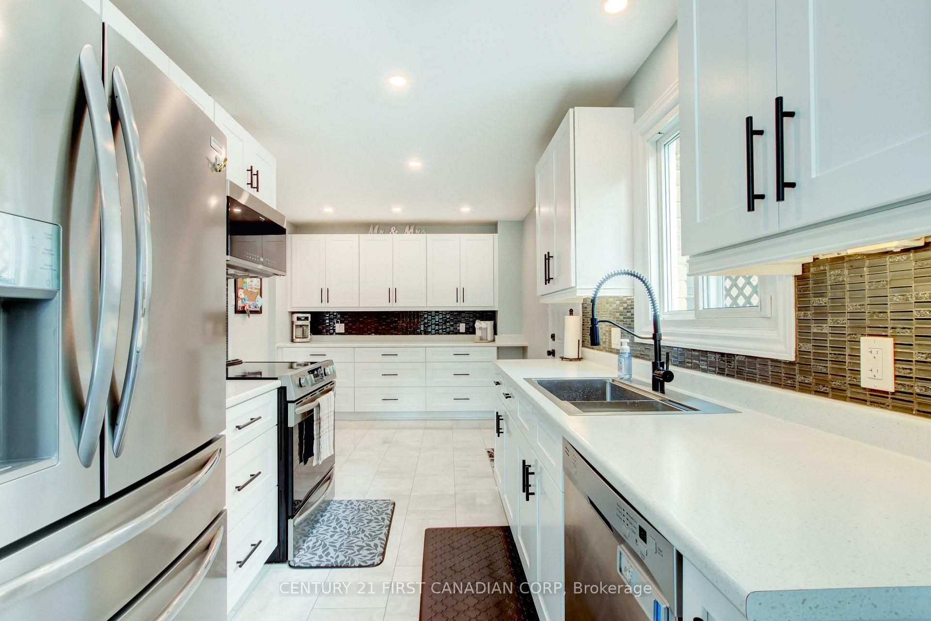 Photo 11 of 79 Newbridge Crescent, Brampton, Westgate — HOMEH
