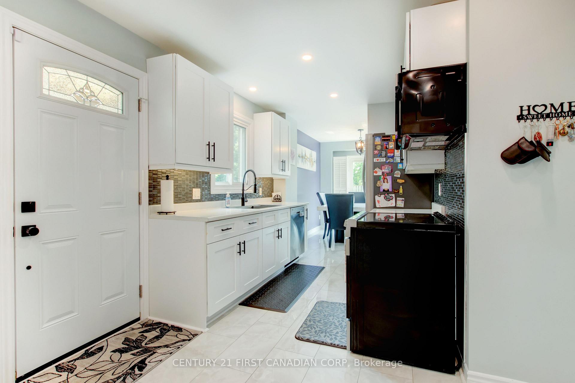 Photo 16 of 79 Newbridge Crescent, Brampton, Westgate — HOMEH