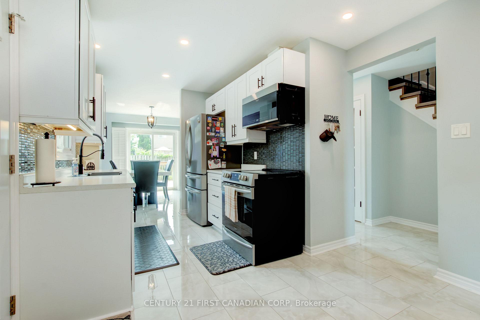 Photo 18 of 79 Newbridge Crescent, Brampton, Westgate — HOMEH