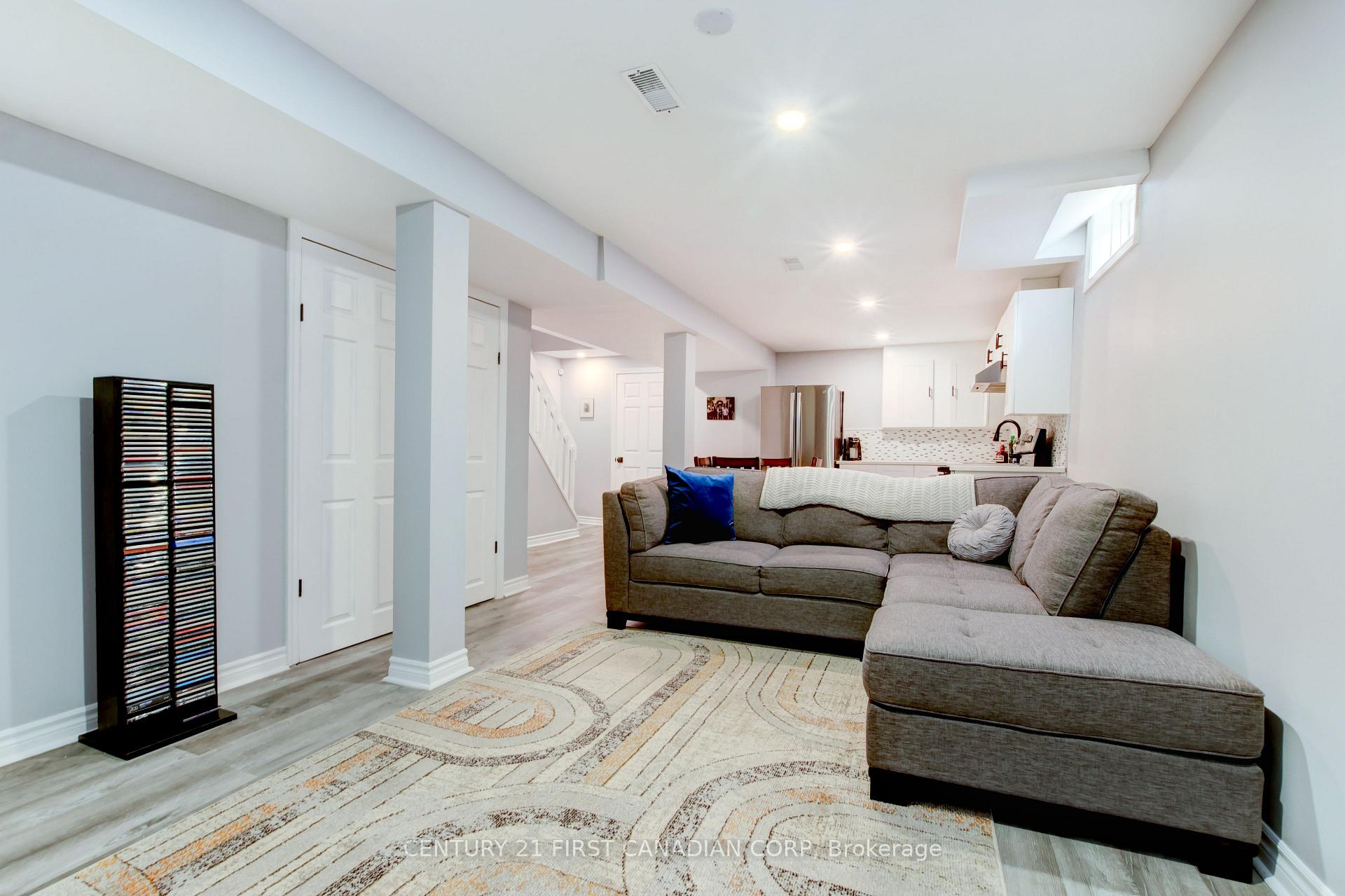 Photo 35 of 79 Newbridge Crescent, Brampton, Westgate — HOMEH