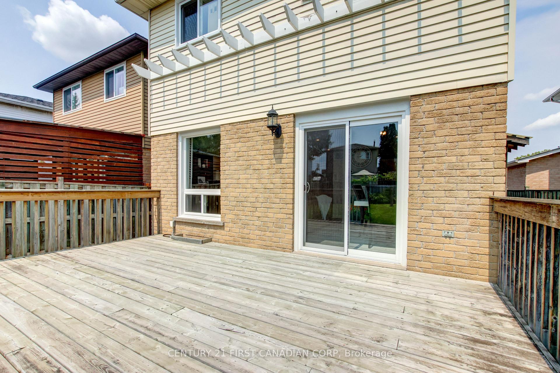 Photo 43 of 79 Newbridge Crescent, Brampton, Westgate — HOMEH