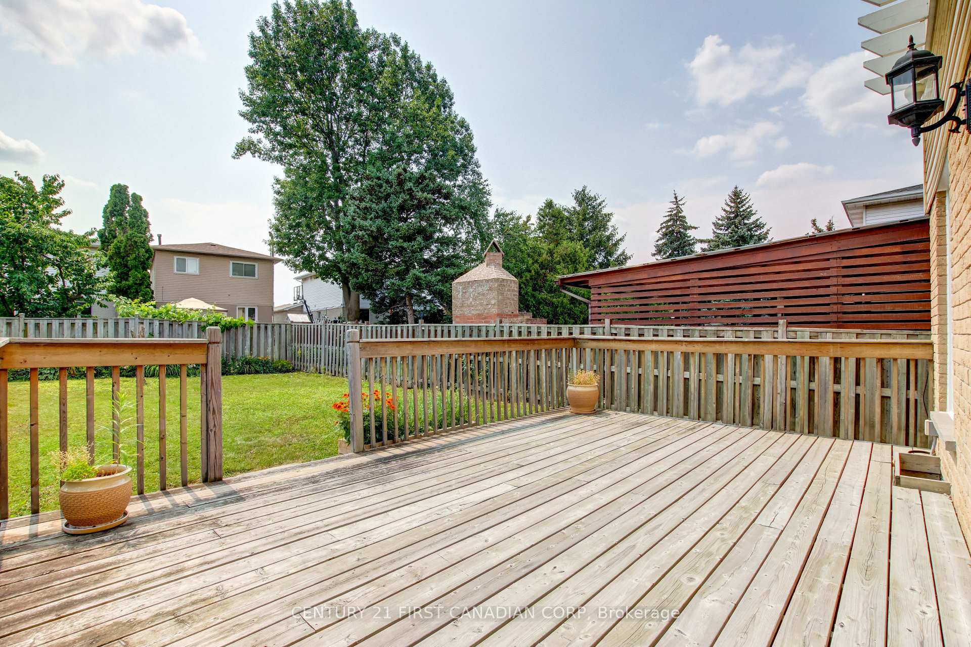 Photo 44 of 79 Newbridge Crescent, Brampton, Westgate — HOMEH