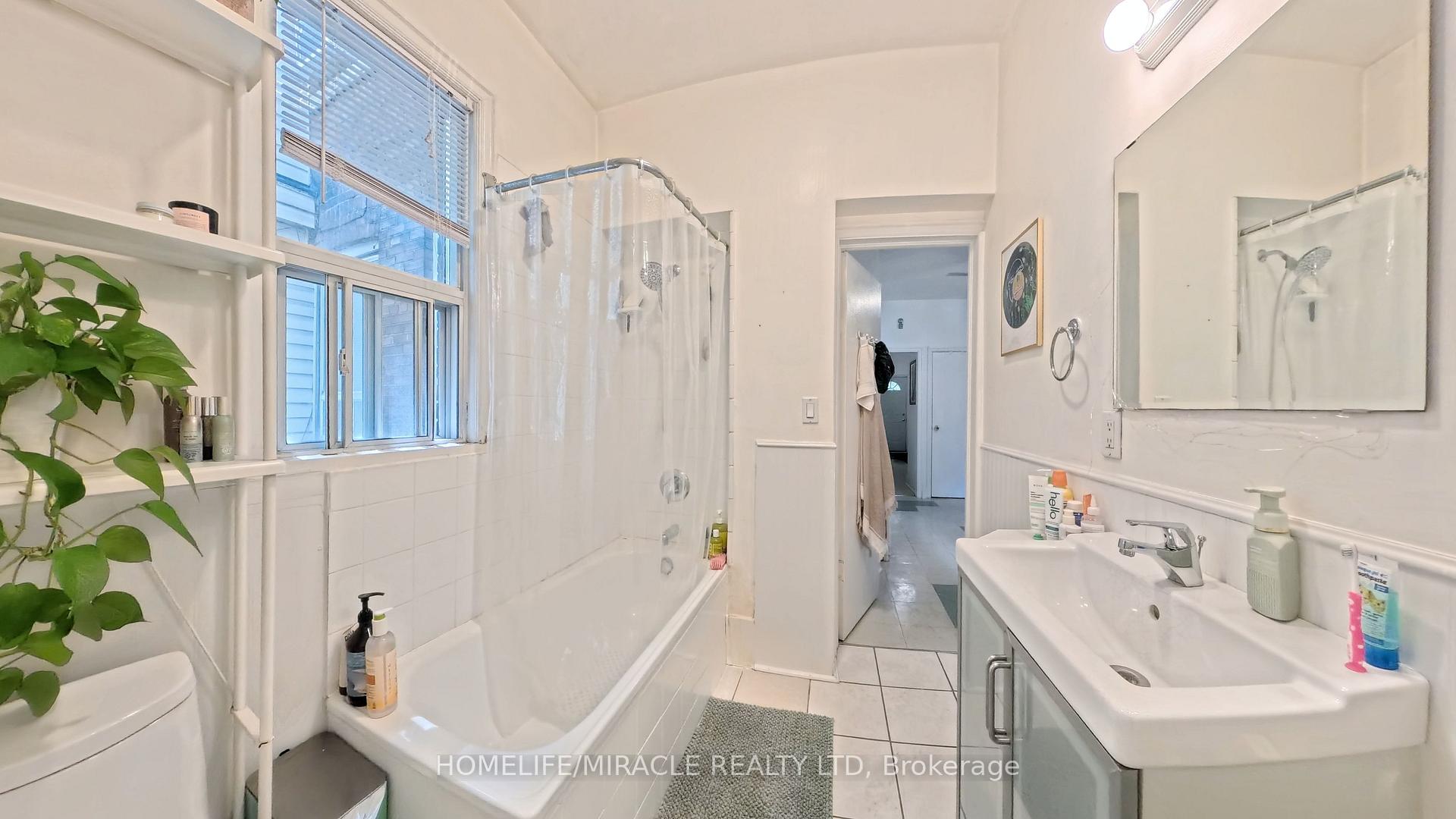 Photo 59 of 121 Medland Street, Toronto, Junction Area — HOMEH