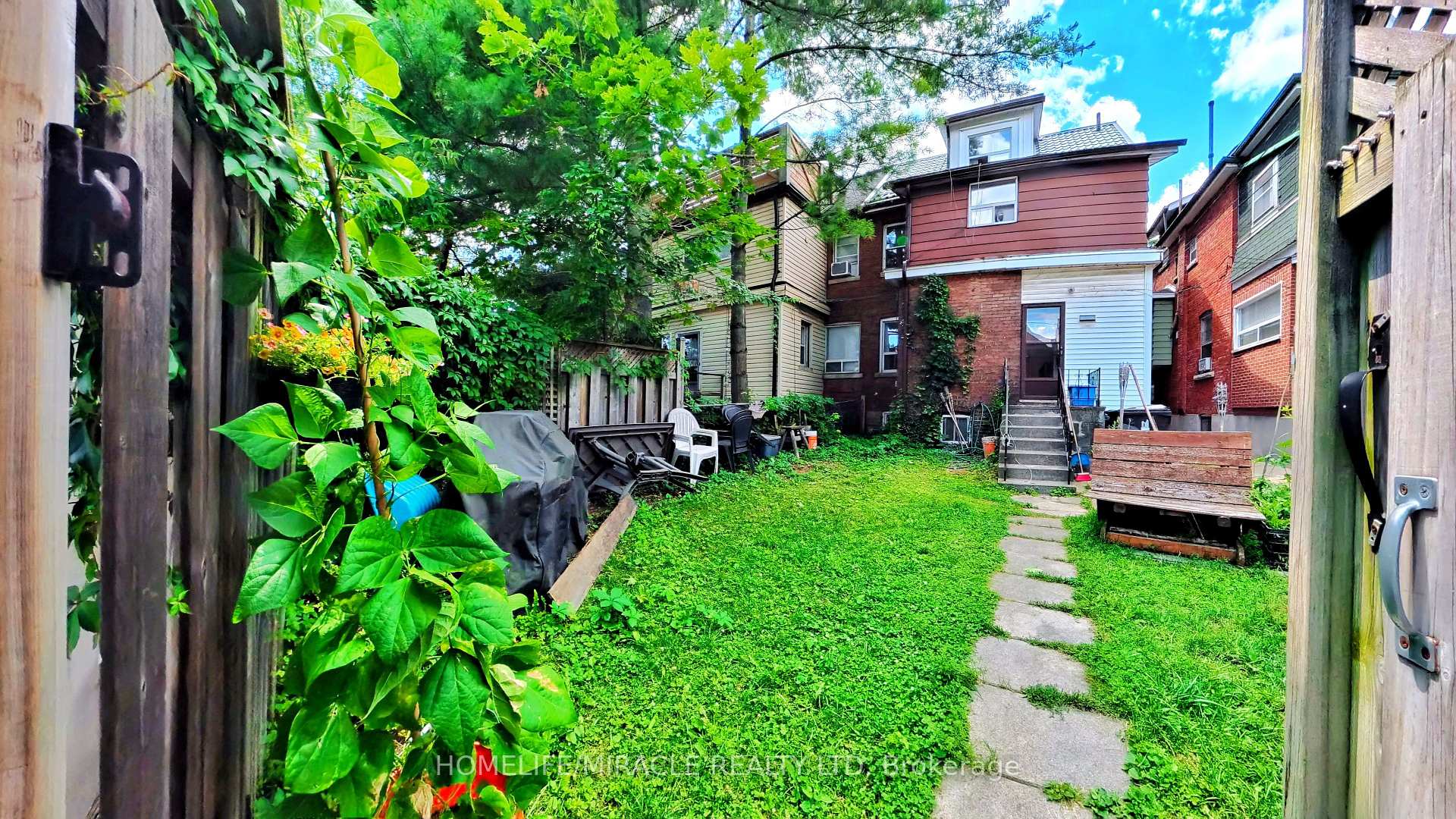 Photo 72 of 121 Medland Street, Toronto, Junction Area — HOMEH