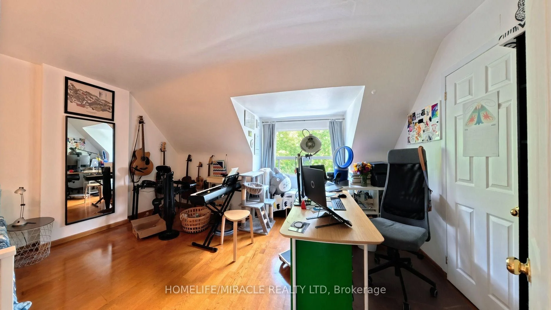 Photo 34 of 121 Medland Street, Toronto, Junction Area — HOMEH