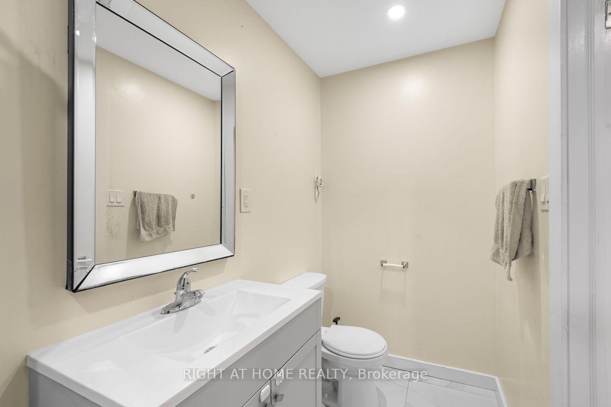 Photo 16 of 1361 Brands Court, Pickering, Liverpool — HOMEH