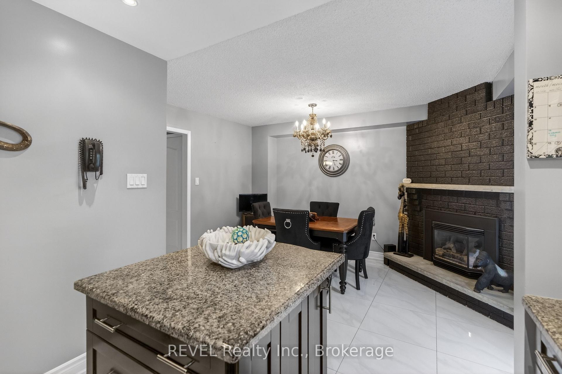 Photo 17 of 80 Dumfries Avenue, Brampton, Heart Lake West — HOMEH