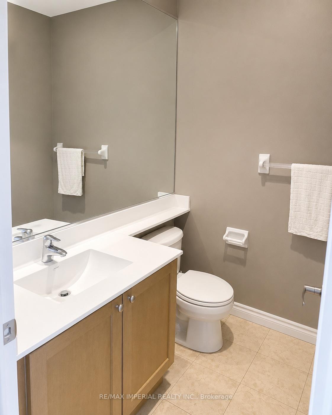 Photo 8 of Unit 3304, 761 Bay Street, Toronto, Bay Street Corridor — HOMEH