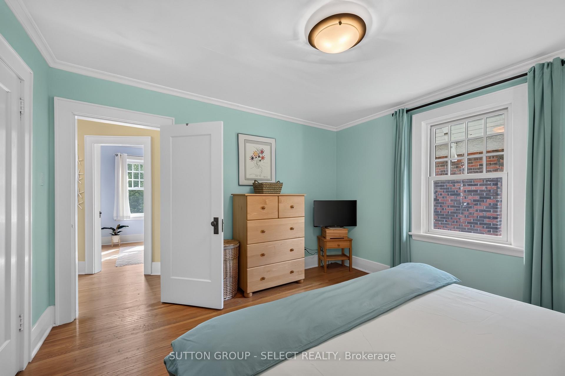 Photo 19 of 17 Willingdon Avenue, London, East B — HOMEH