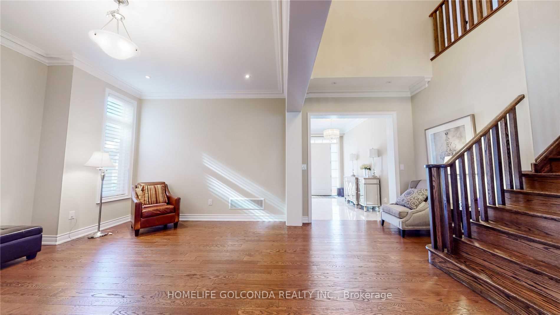 Photo 11 of 28 Stollery Pond Crescent, Markham, Devil's Elbow — HOMEH