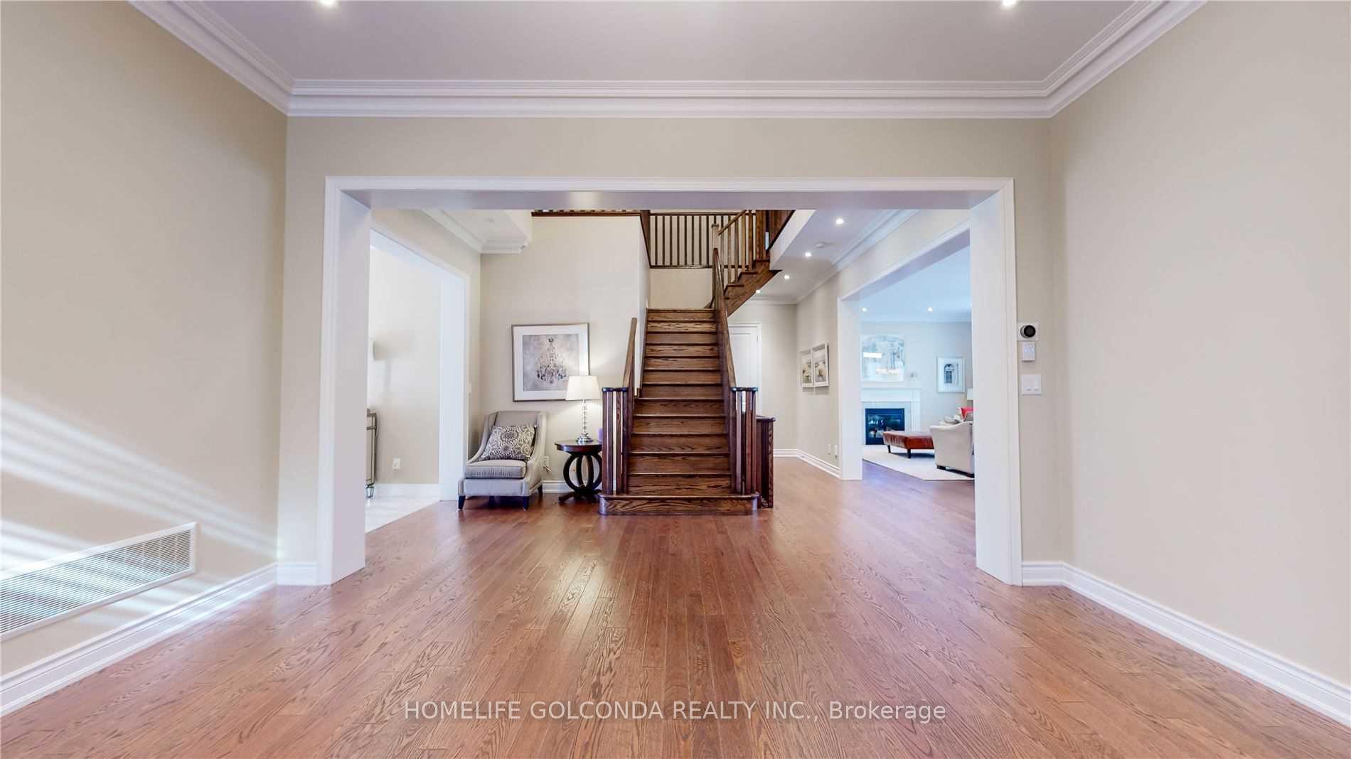 Photo 12 of 28 Stollery Pond Crescent, Markham, Devil's Elbow — HOMEH