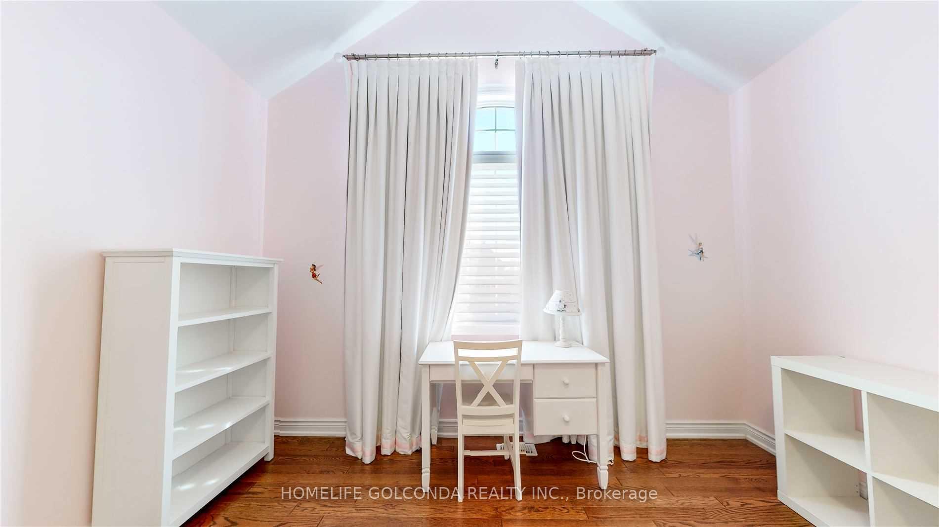 Photo 15 of 28 Stollery Pond Crescent, Markham, Devil's Elbow — HOMEH