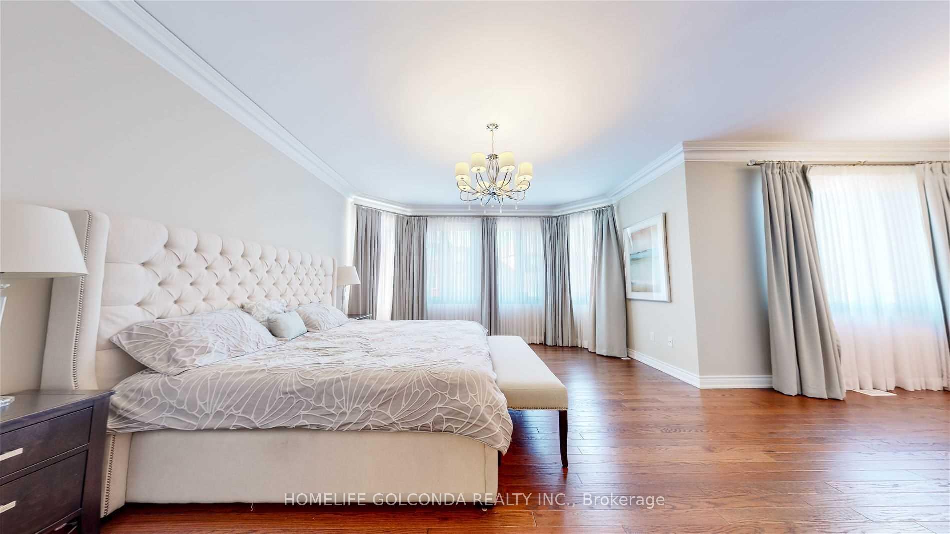 Photo 16 of 28 Stollery Pond Crescent, Markham, Devil's Elbow — HOMEH