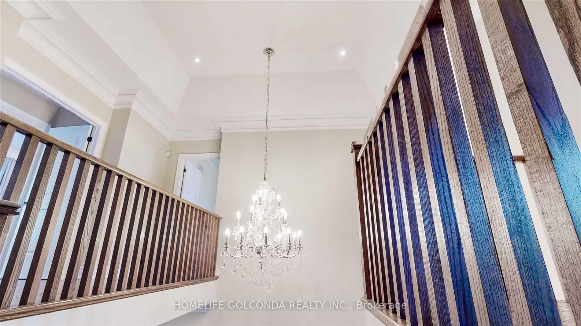 Photo 18 of 28 Stollery Pond Crescent, Markham, Devil's Elbow — HOMEH