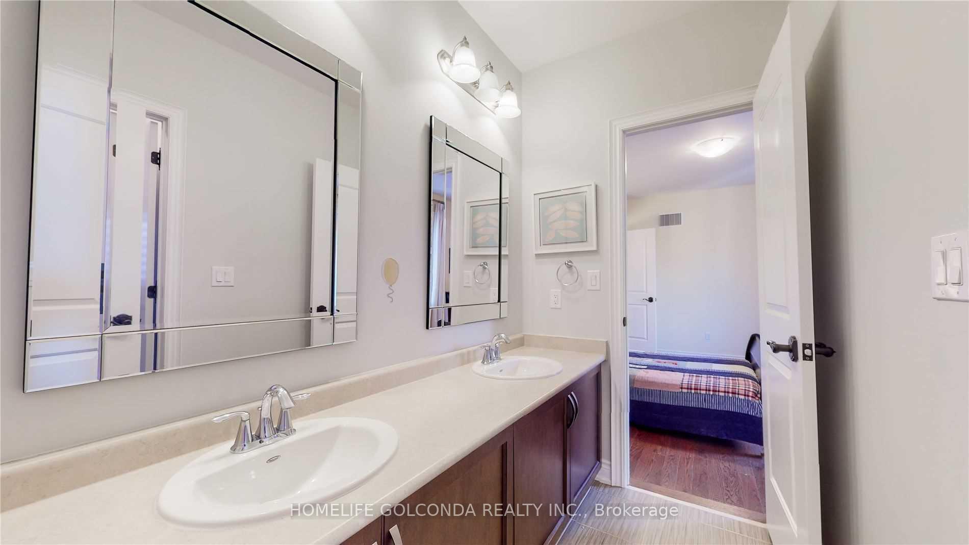 Photo 27 of 28 Stollery Pond Crescent, Markham, Devil's Elbow — HOMEH