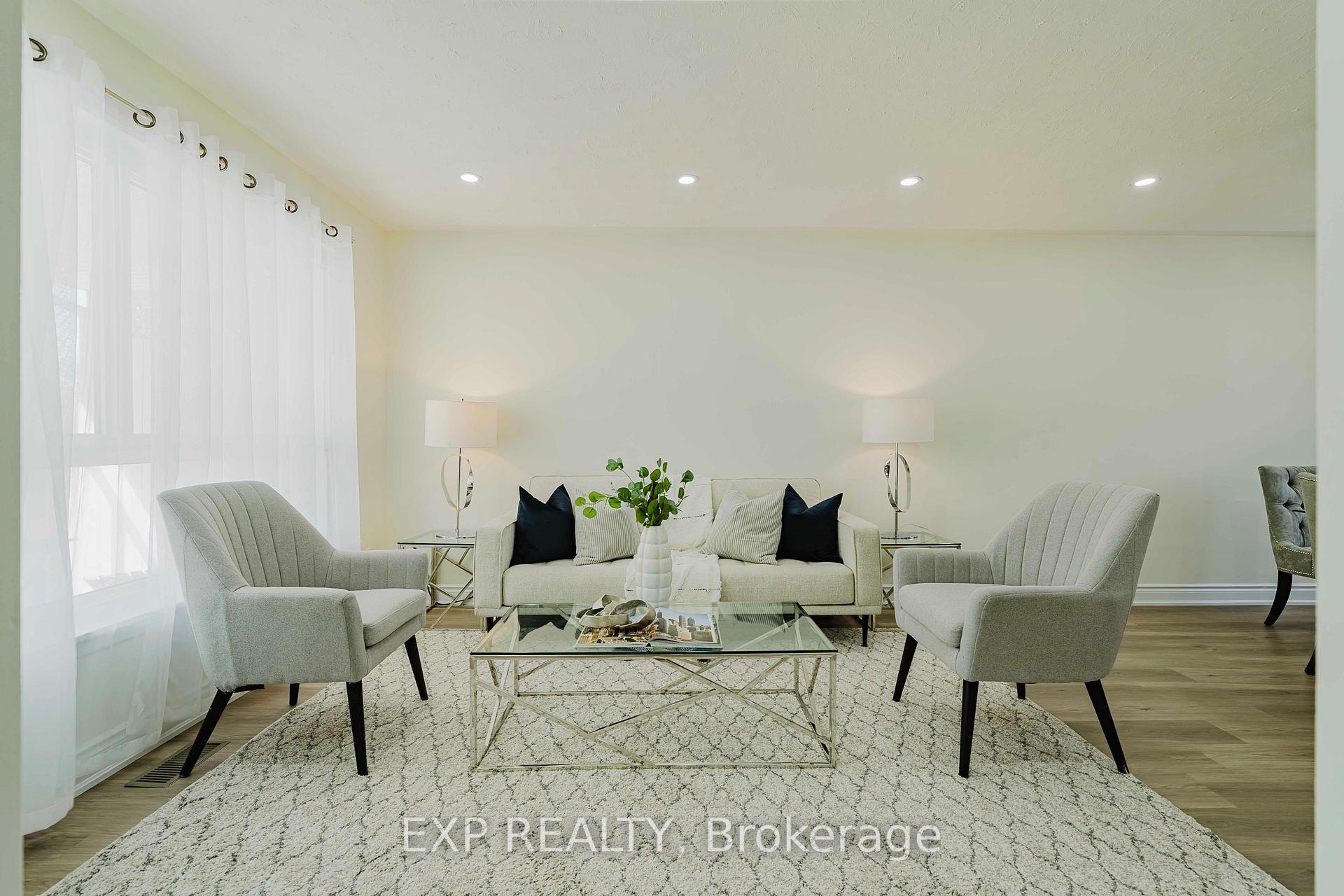 Photo 8 of 78 Woodfern Drive, Scarborough, Ionview — HOMEH