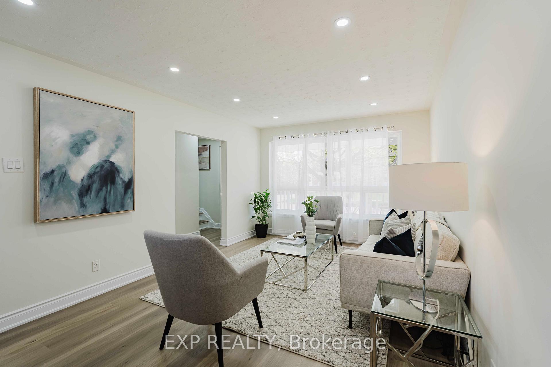 Photo 13 of 78 Woodfern Drive, Scarborough, Ionview — HOMEH