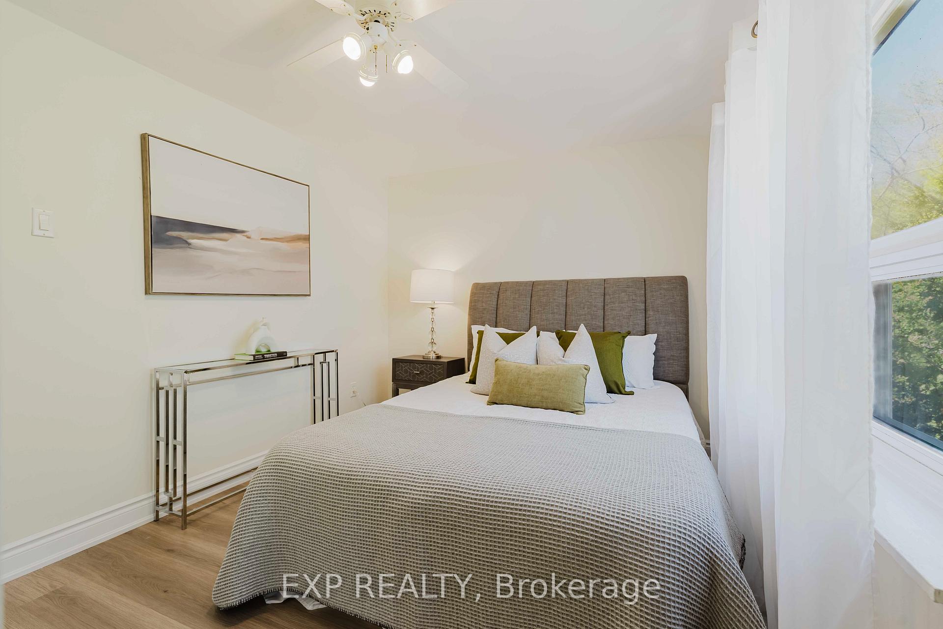 Photo 24 of 78 Woodfern Drive, Scarborough, Ionview — HOMEH
