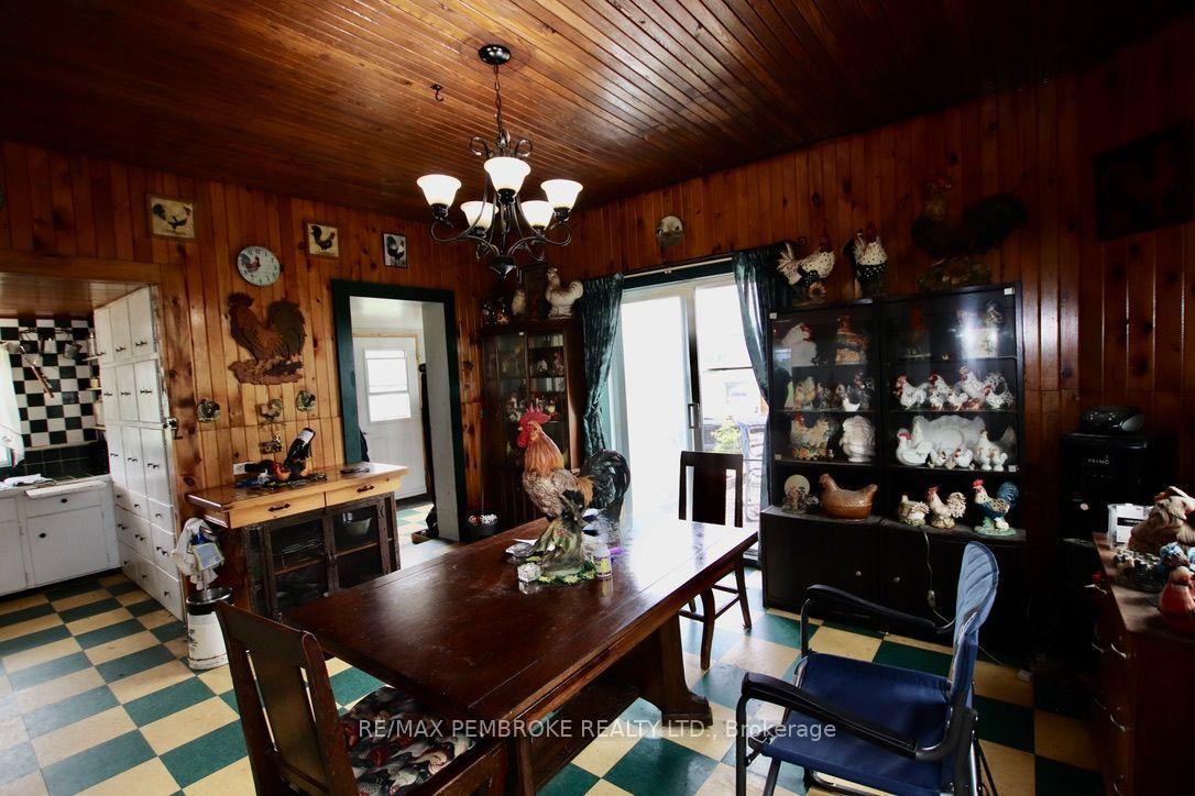Photo 13 of 827 B Line Road, Laurentian Valley, Laurentian Valley — HOMEH
