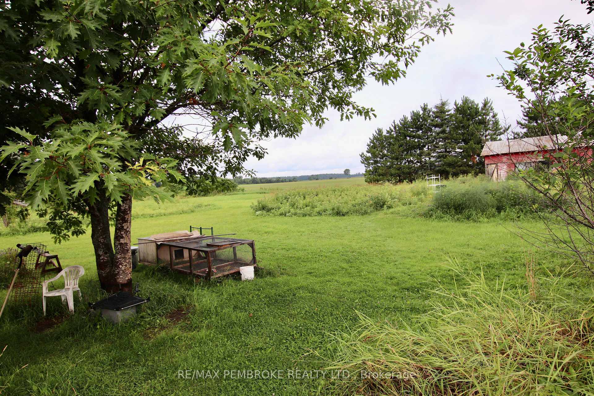 Photo 38 of 827 B Line Road, Laurentian Valley, Laurentian Valley — HOMEH