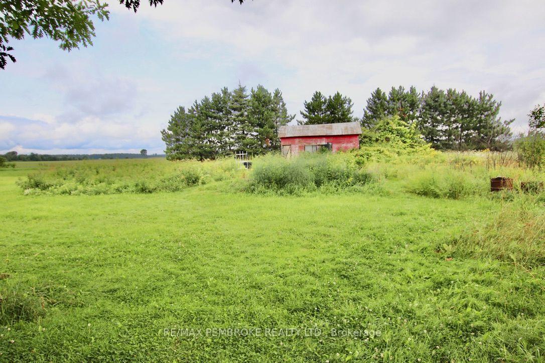 Photo 40 of 827 B Line Road, Laurentian Valley, Laurentian Valley — HOMEH