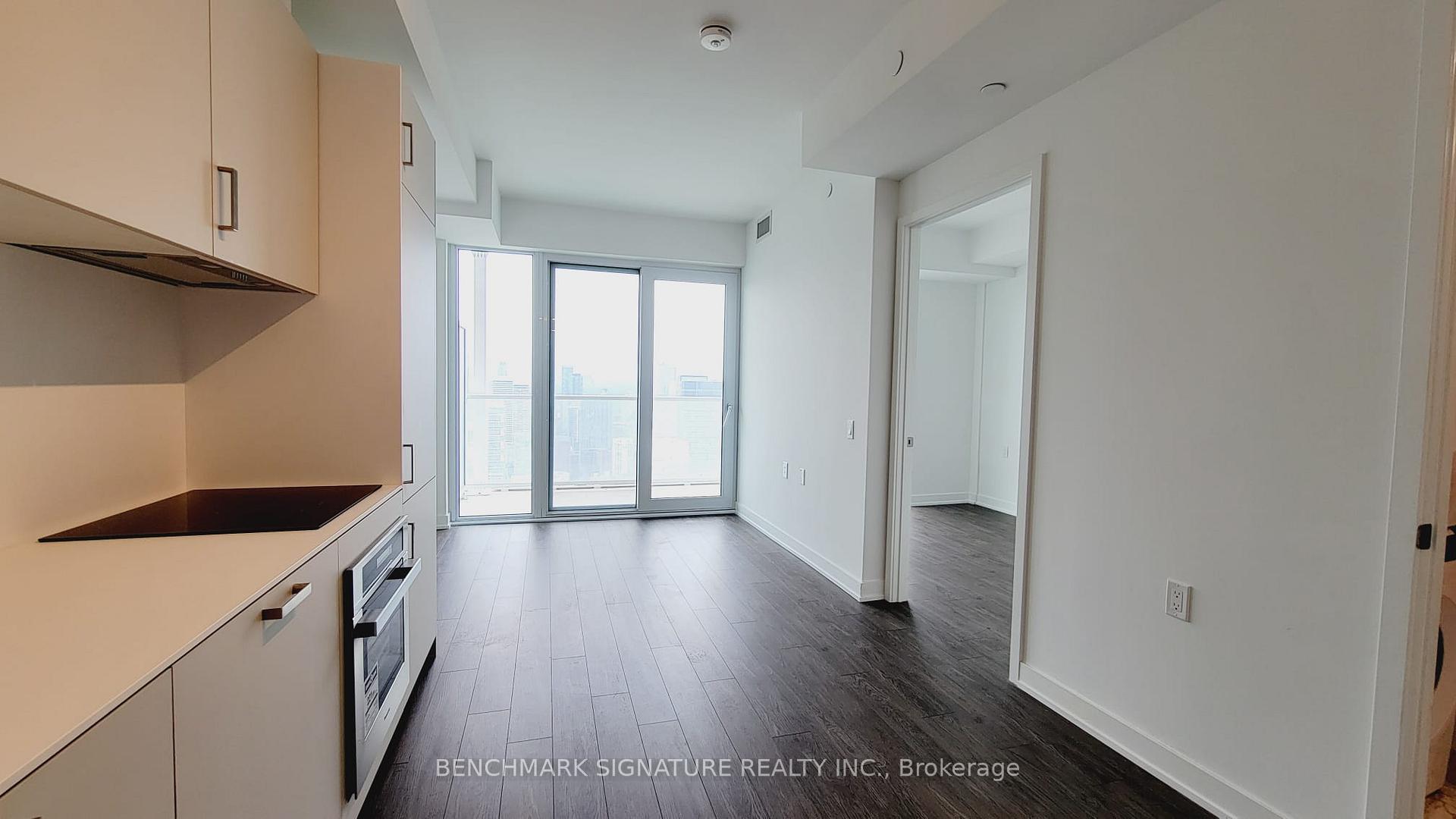 Photo 3 of Unit 5515, 88 Queen Street E, Toronto, Church-Yonge Corridor — HOMEH