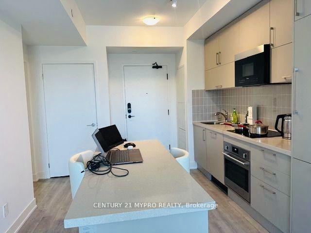 Photo 5 of 38 Andre De Grasse Street, Markham, Unionville — HOMEH