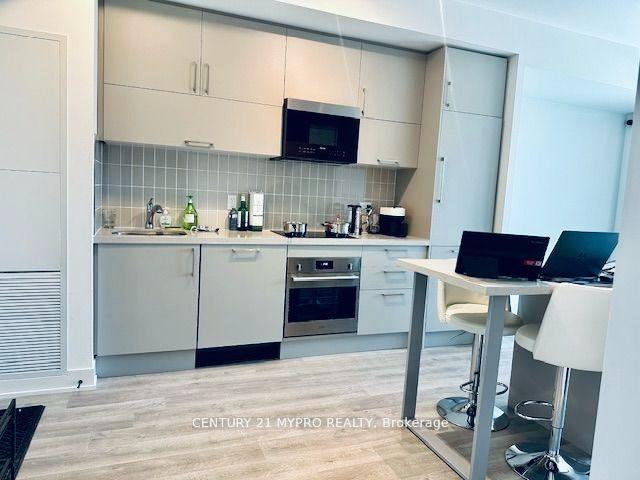 Photo 6 of 38 Andre De Grasse Street, Markham, Unionville — HOMEH