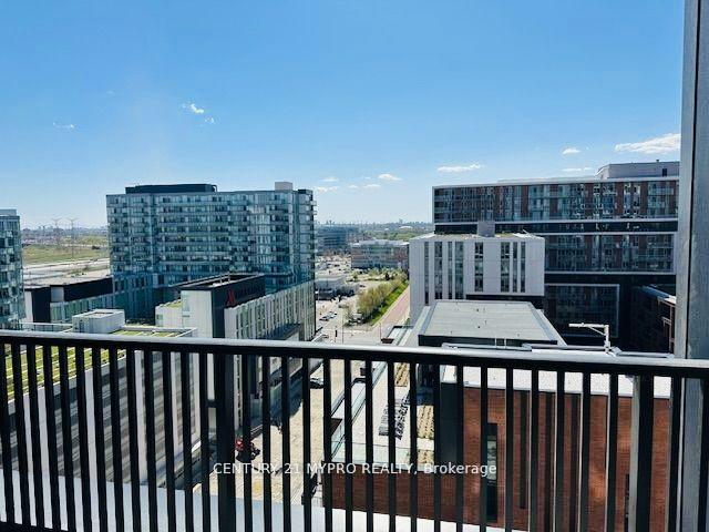 Photo 10 of 38 Andre De Grasse Street, Markham, Unionville — HOMEH