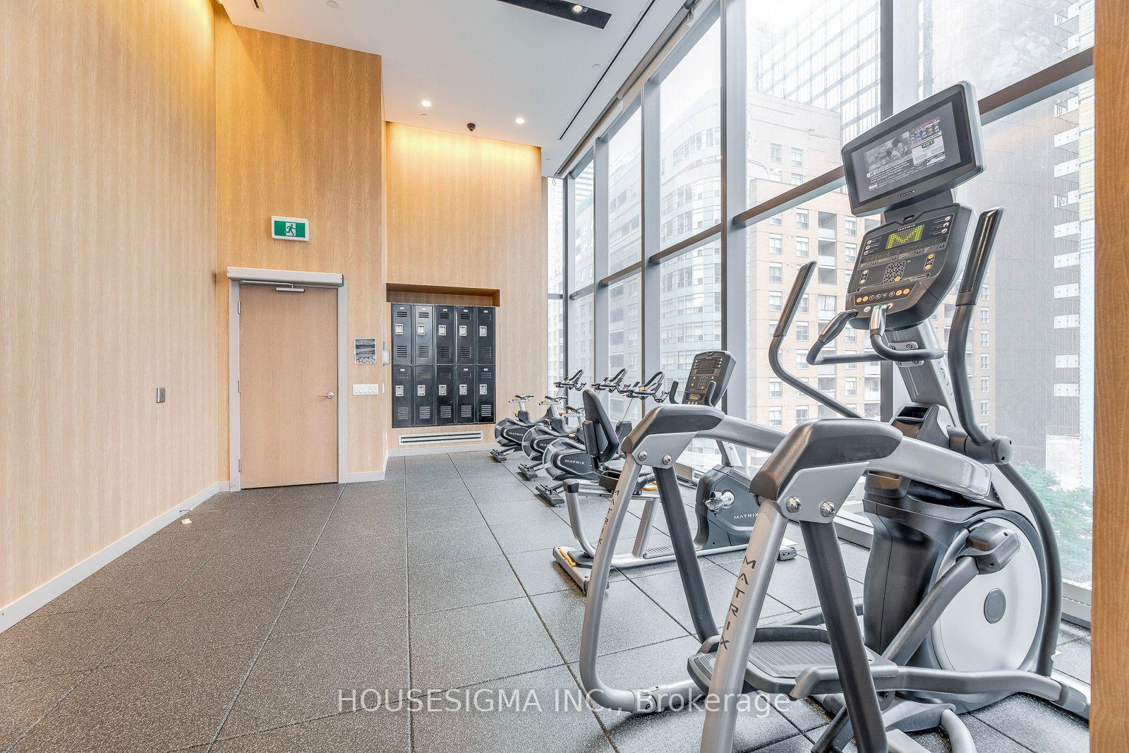 Photo 7 of Unit 901, 7 Grenville Street, Toronto, Bay Street Corridor — HOMEH