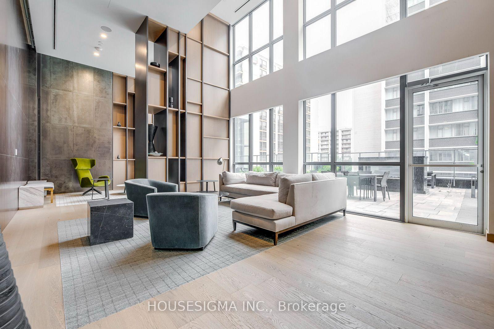Photo 9 of Unit 901, 7 Grenville Street, Toronto, Bay Street Corridor — HOMEH
