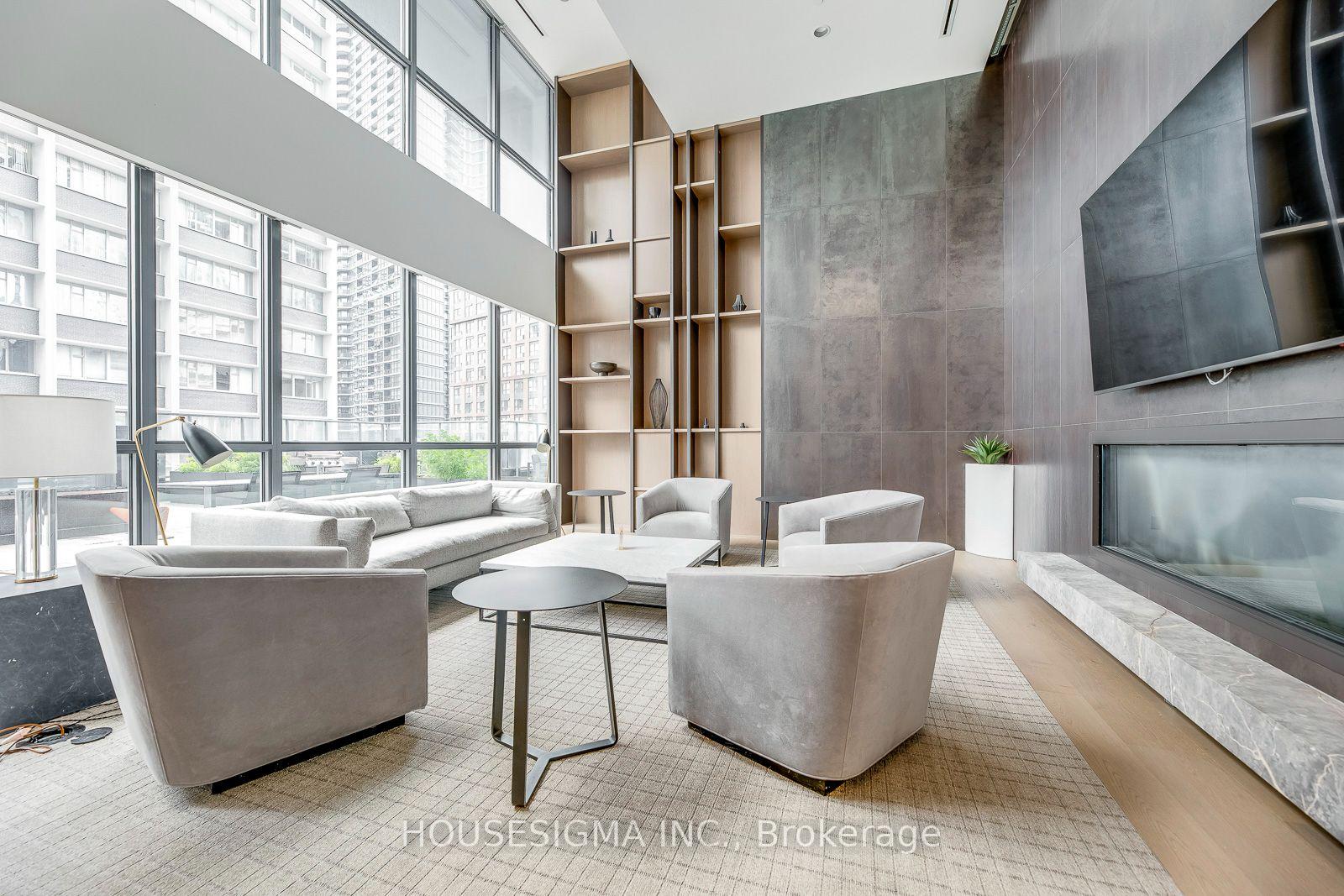 Photo 10 of Unit 901, 7 Grenville Street, Toronto, Bay Street Corridor — HOMEH