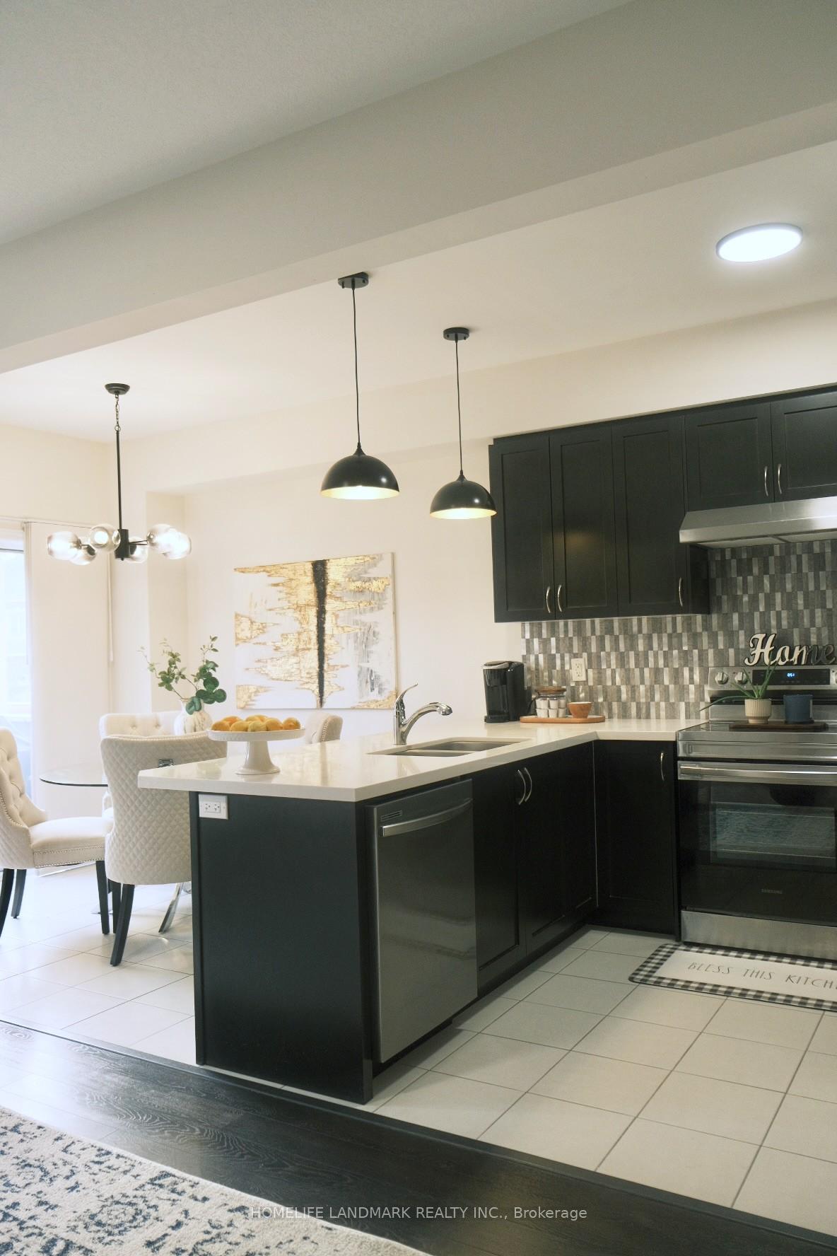 Photo 5 of Unit 117, 305 Garner Road W, Hamilton, Ancaster — HOMEH