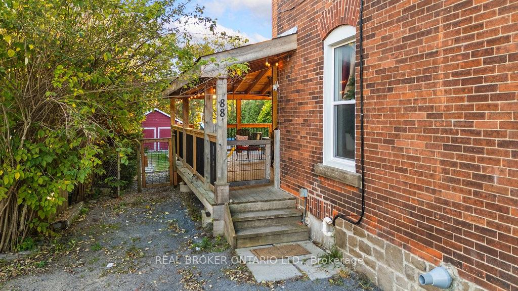 Photo 40 of 88 Moore Street, Carleton Place, Carleton Place — HOMEH