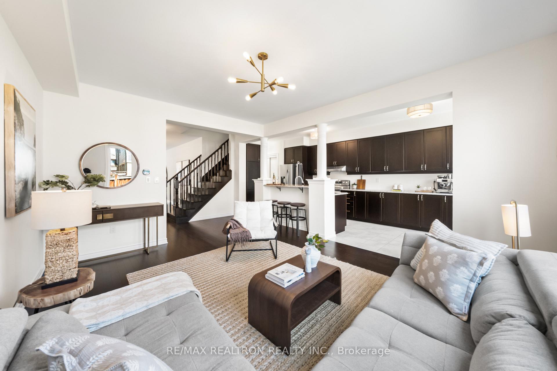 Photo 10 of 22 Kilmarnock Crescent, Whitby, Rural Whitby — HOMEH