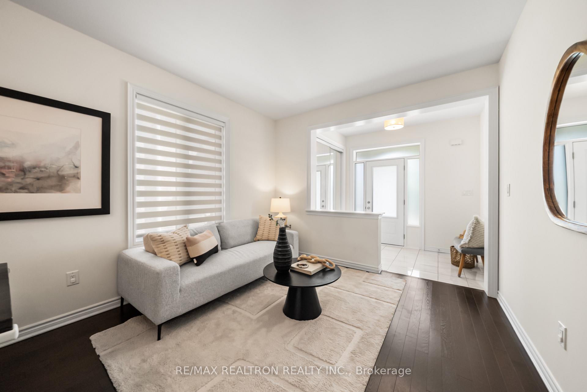 Photo 14 of 22 Kilmarnock Crescent, Whitby, Rural Whitby — HOMEH
