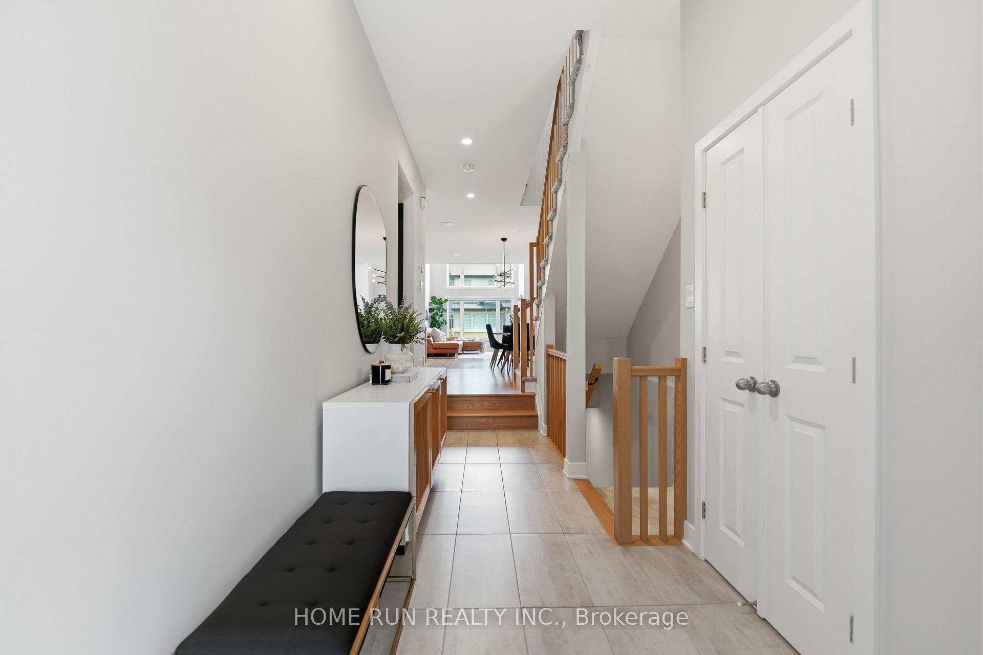 Photo 3 of 570 Triangle Street, Ottawa, Kanata - Emerald Meadows/Trailwest — HOMEH
