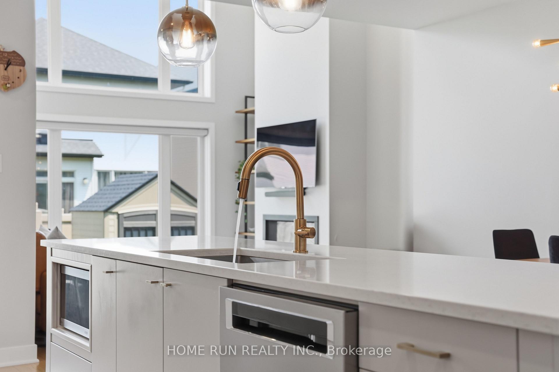 Photo 14 of 570 Triangle Street, Ottawa, Kanata - Emerald Meadows/Trailwest — HOMEH