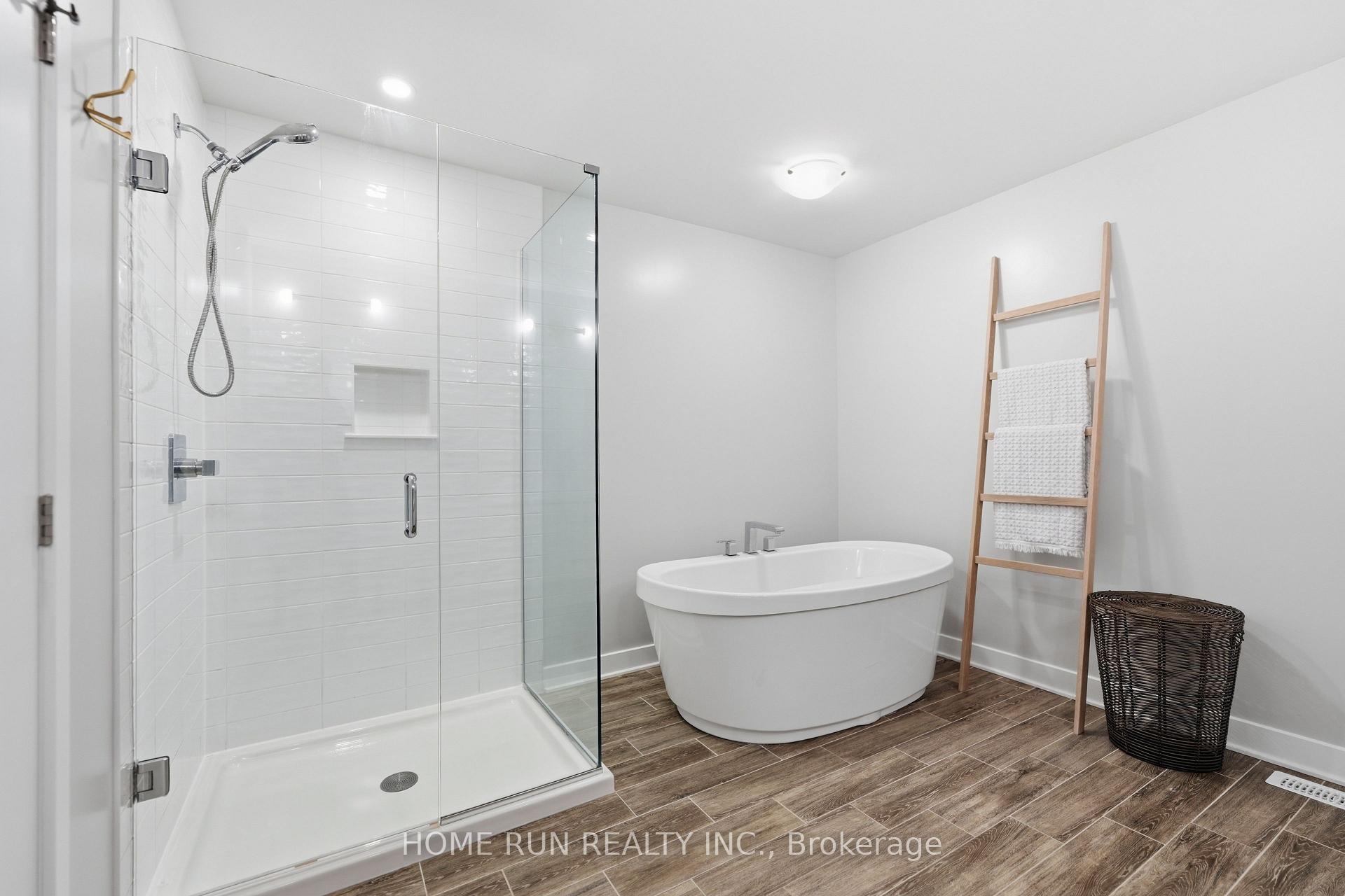 Photo 33 of 570 Triangle Street, Ottawa, Kanata - Emerald Meadows/Trailwest — HOMEH