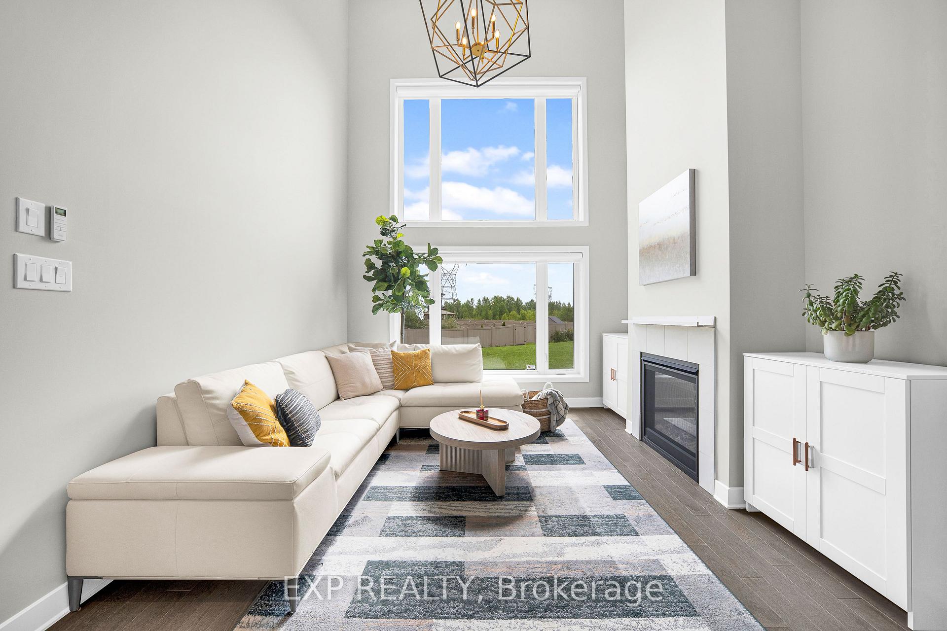 Photo 4 of 4954 Abbott Street E, Ottawa, Kanata - Emerald Meadows/Trailwest — HOMEH
