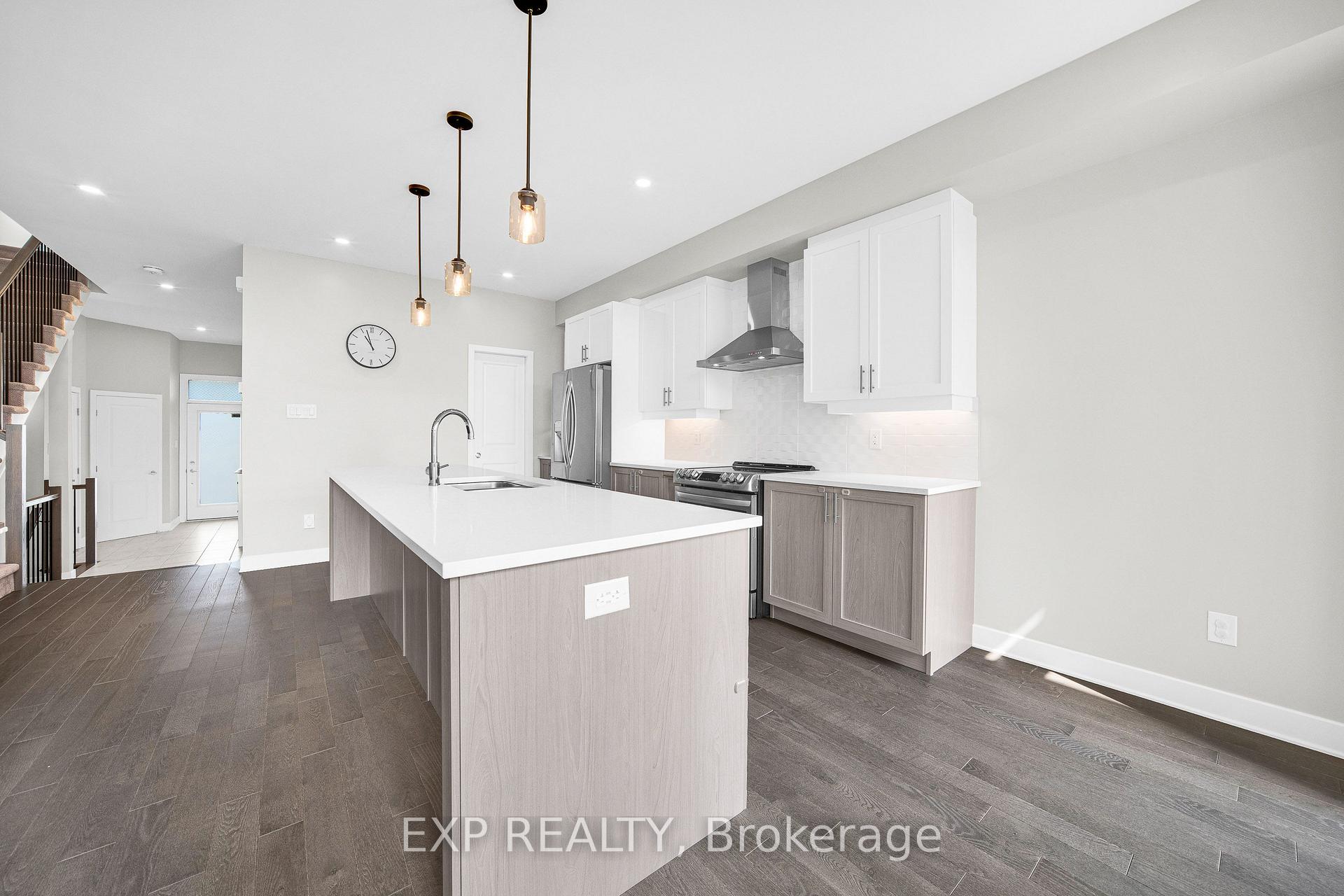 Photo 12 of 4954 Abbott Street E, Ottawa, Kanata - Emerald Meadows/Trailwest — HOMEH