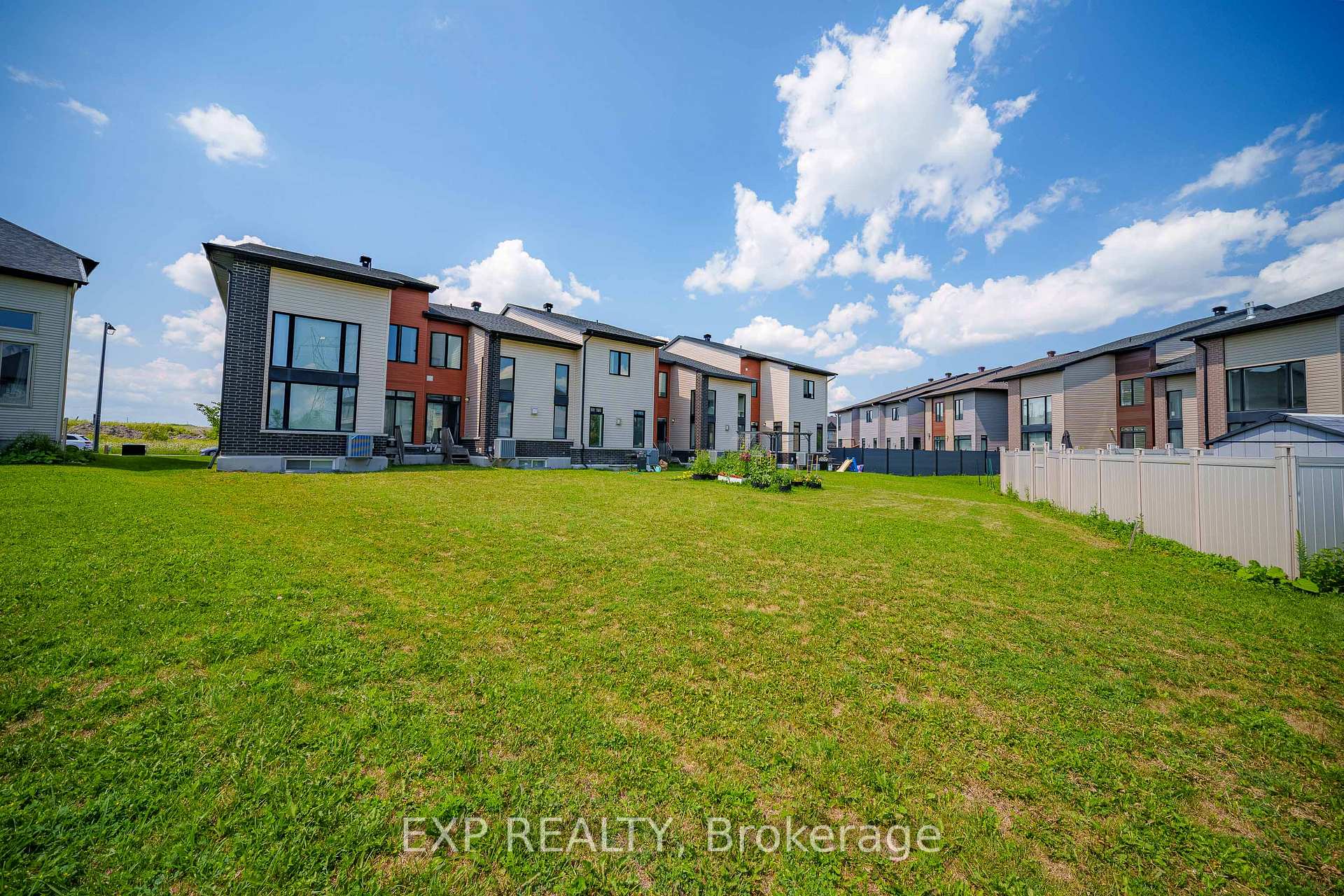 Photo 39 of 4954 Abbott Street E, Ottawa, Kanata - Emerald Meadows/Trailwest — HOMEH