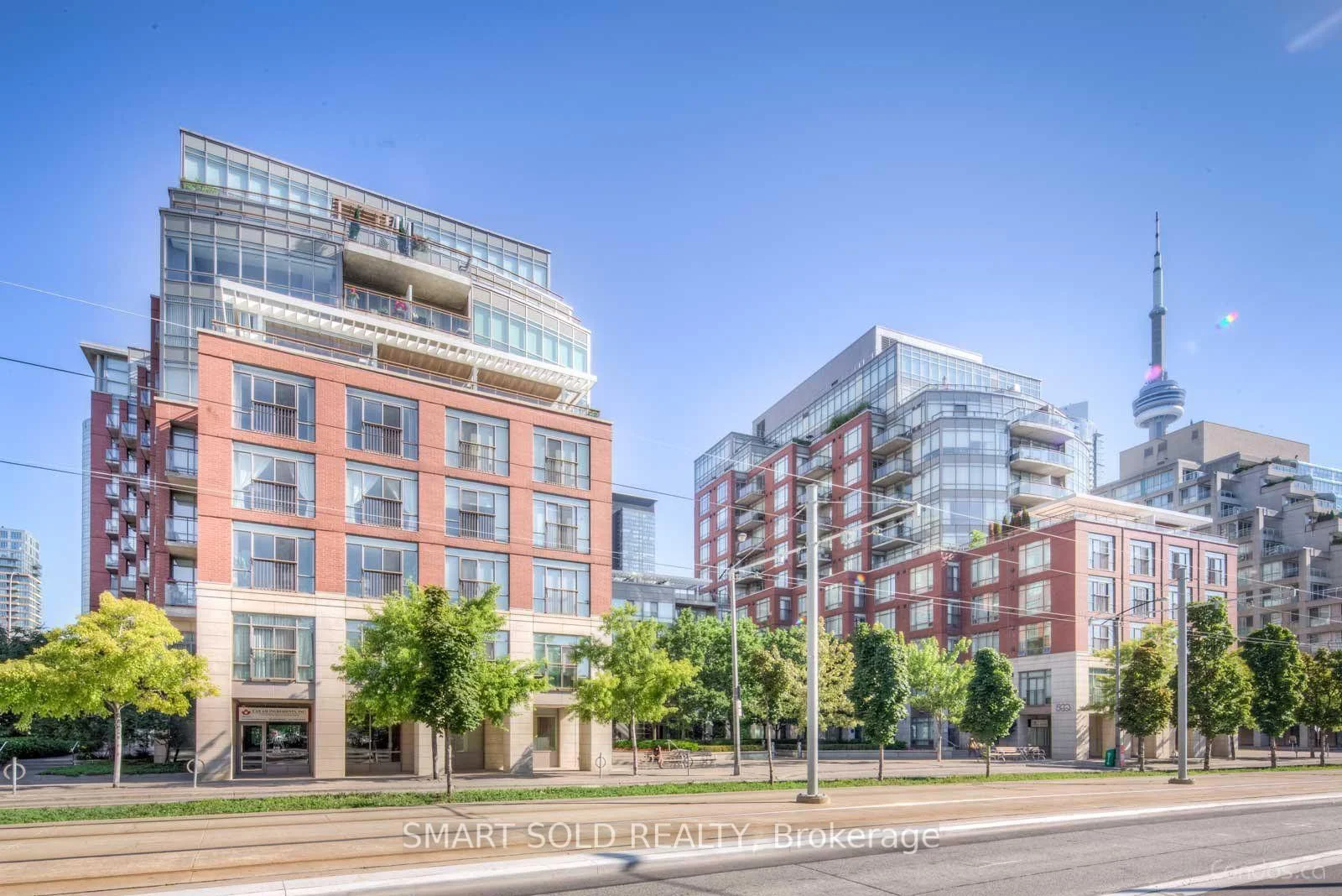 Photo 2 of Unit Ph01E, 500 Queens Quay W, Toronto, Waterfront Communities — HOMEH