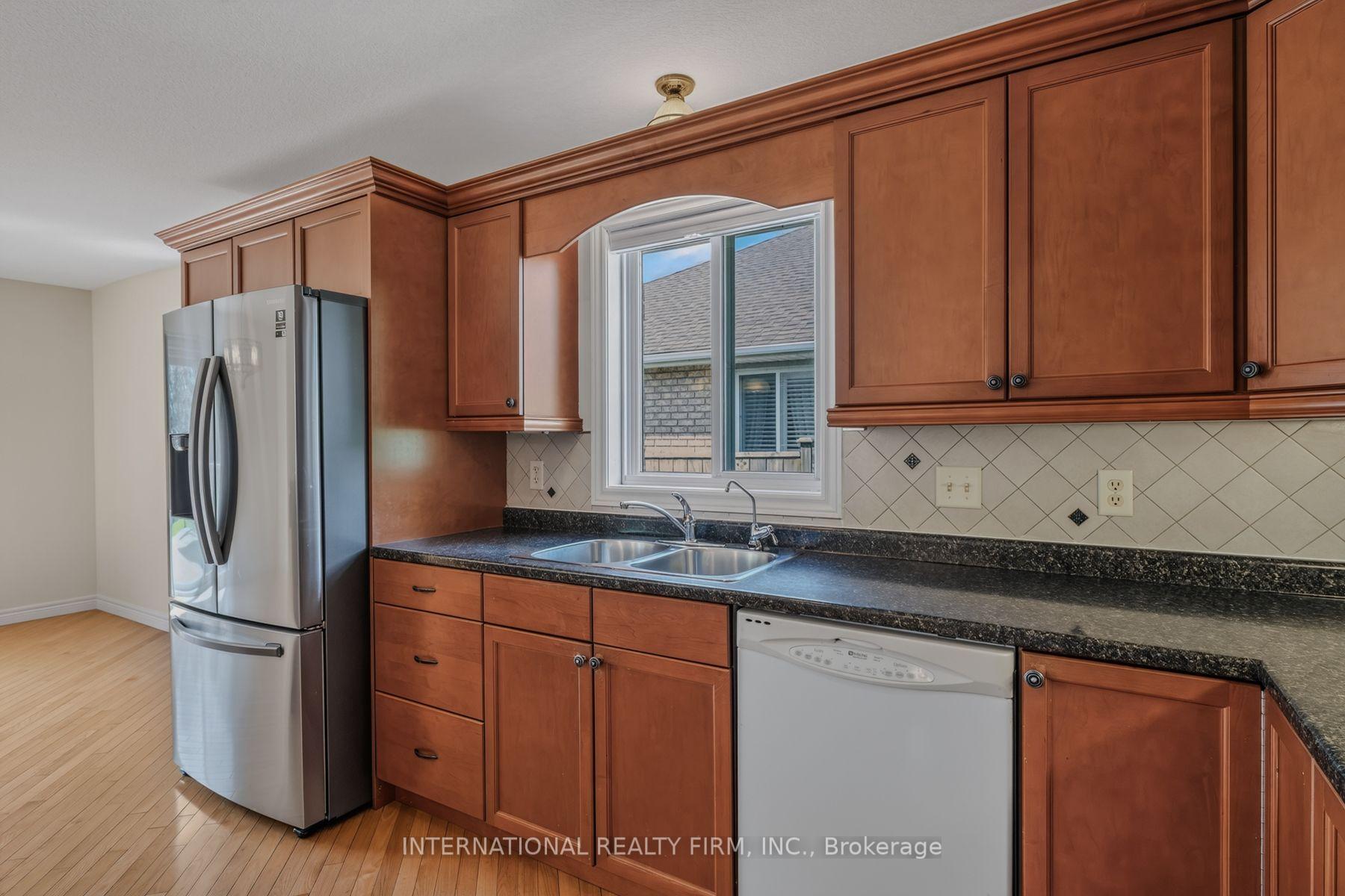 Photo 14 of 18 Sea Breeze Drive, Norfolk, Port Dover — HOMEH