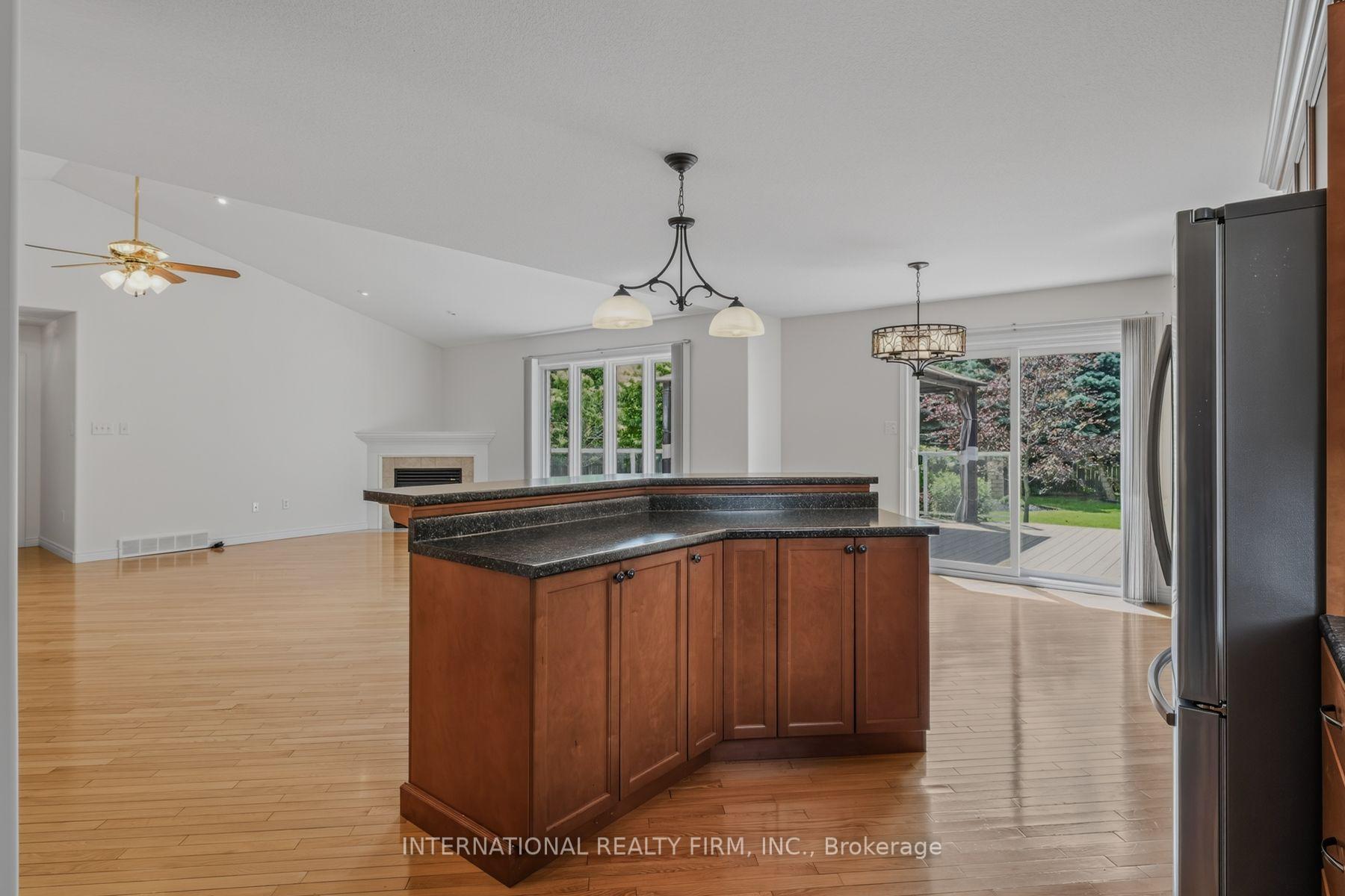 Photo 15 of 18 Sea Breeze Drive, Norfolk, Port Dover — HOMEH