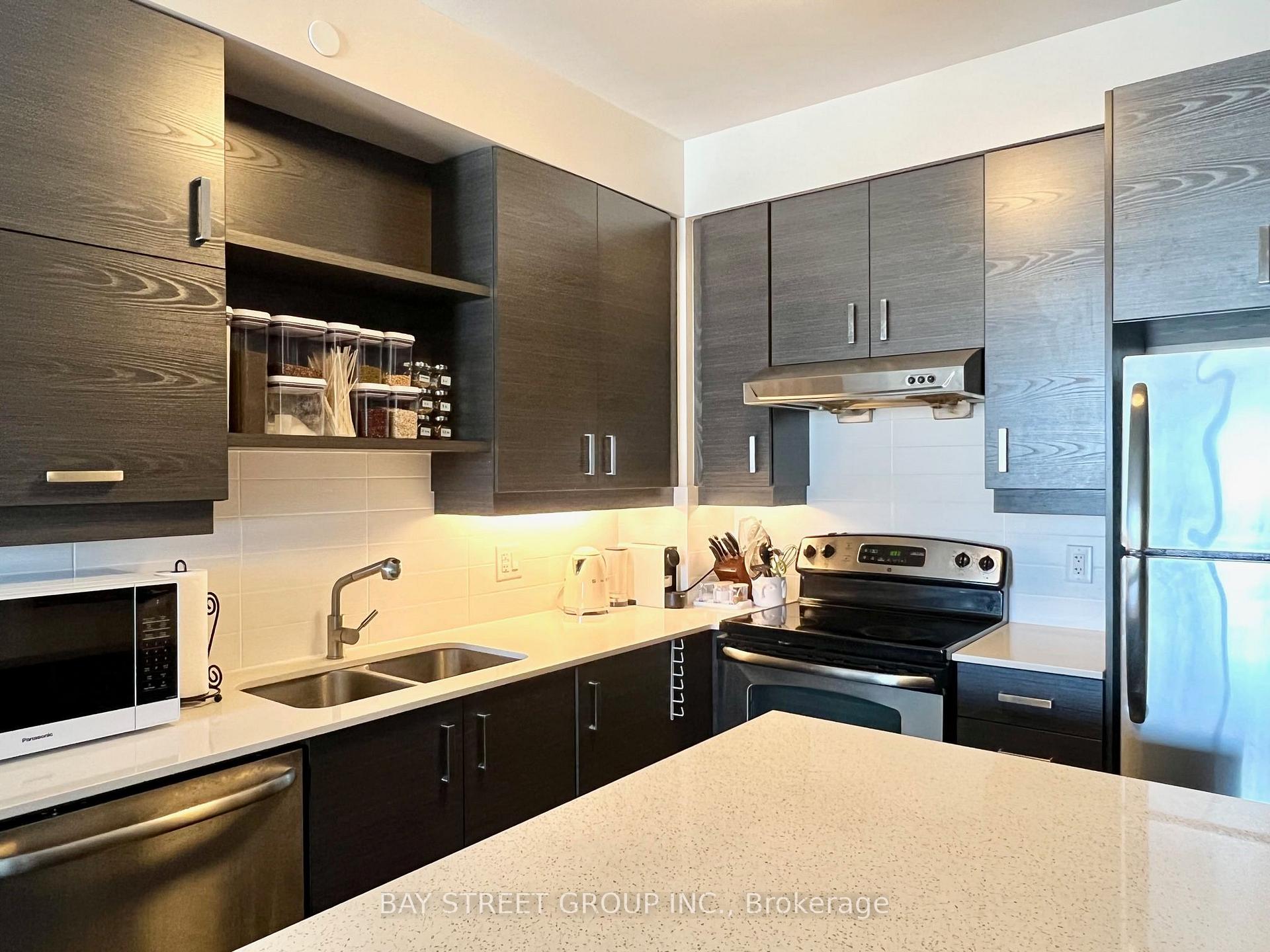 Photo 4 of Unit 727, 8228 Birchmount Road, Markham, Unionville — HOMEH
