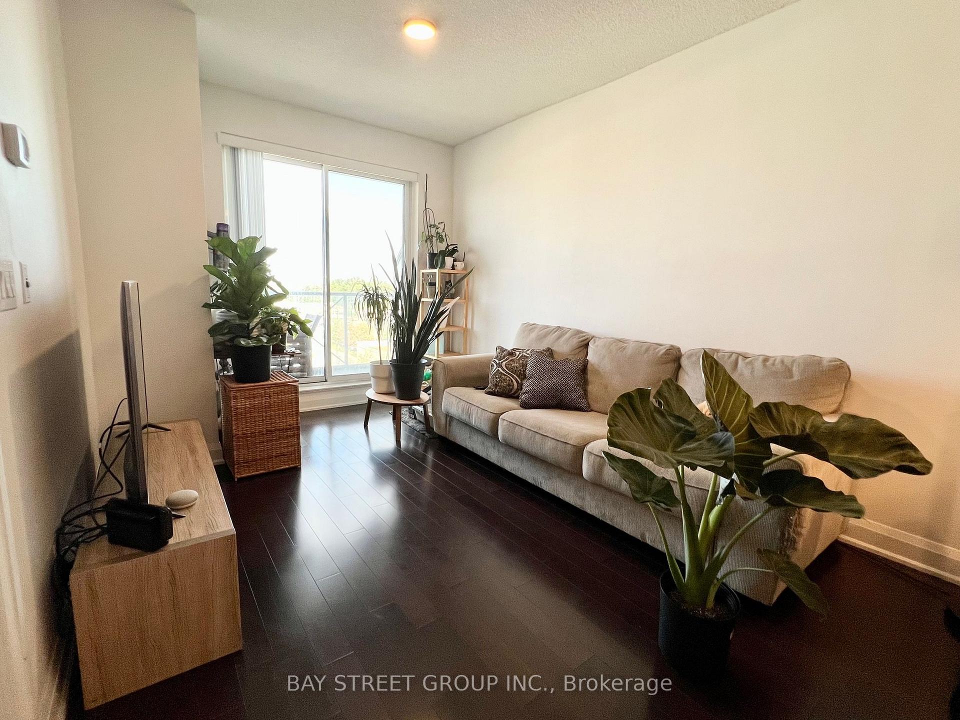Photo 7 of Unit 727, 8228 Birchmount Road, Markham, Unionville — HOMEH