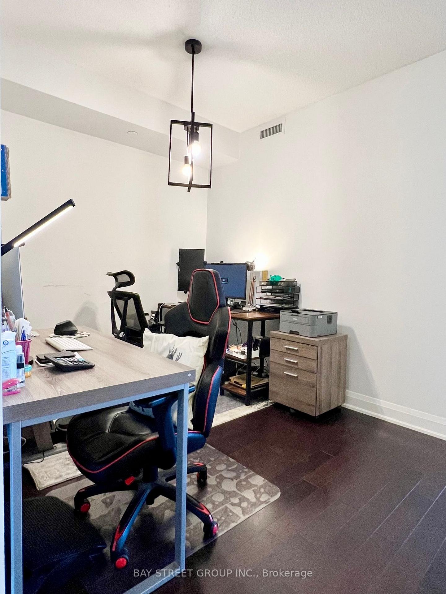 Photo 10 of Unit 727, 8228 Birchmount Road, Markham, Unionville — HOMEH