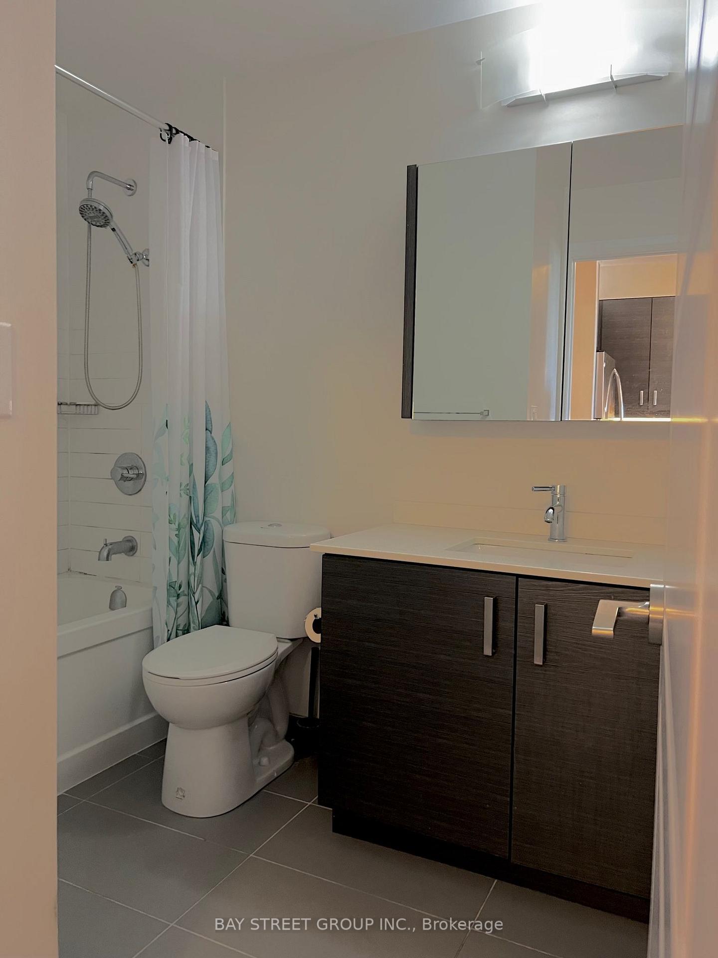 Photo 14 of Unit 727, 8228 Birchmount Road, Markham, Unionville — HOMEH