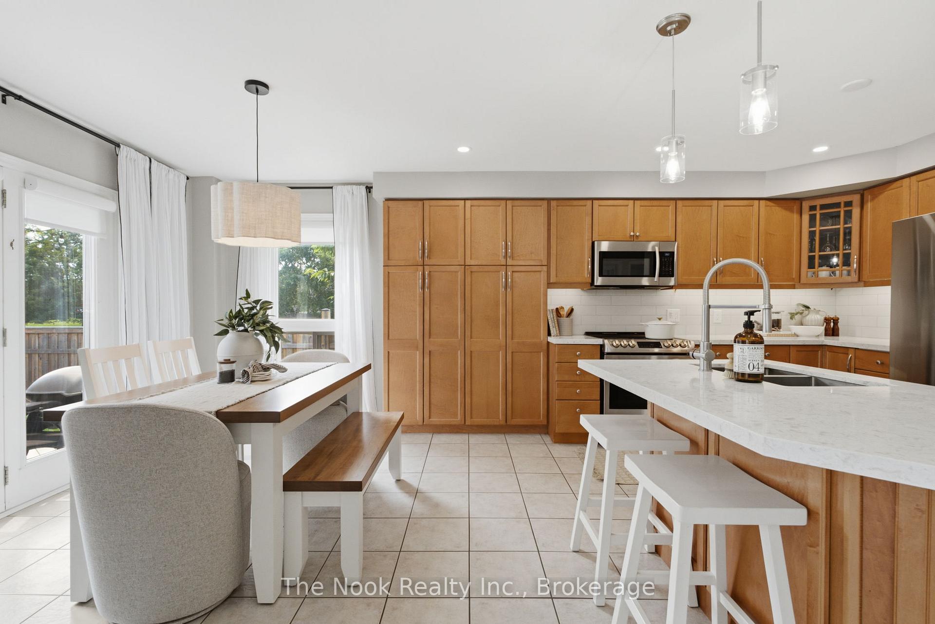 Photo 13 of 137 Edward Street E, Clarington, Newcastle — HOMEH